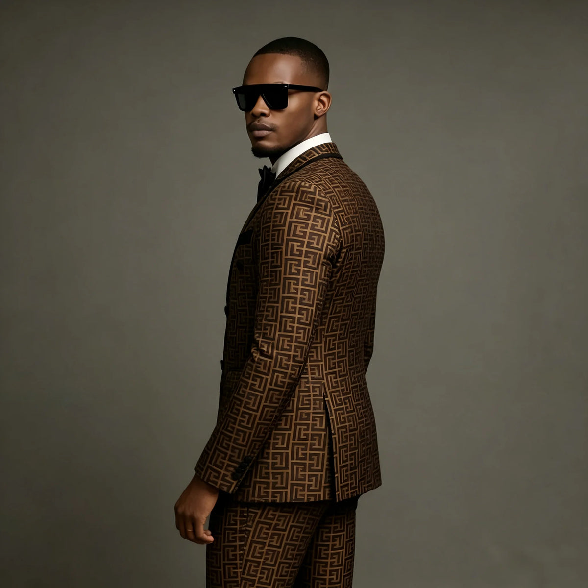 Men Suits 2 Piece Peaked Lapel Double Breasted Fashion Prom Suits Slim Fit Blazer Sets Brown Plaid Mens Wedding Wear Coat+Pant